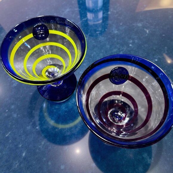 Hand-Blown Cobalt Rim Martini Glasses – Matched Pair, Mexican Art Glass, Lemon & - Picture 4 of 9